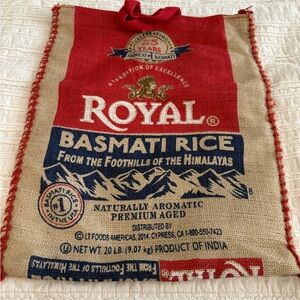 Vintage tote collectible ROYAL BASMATI RICE burlap Red zipper at top, 2 handles.